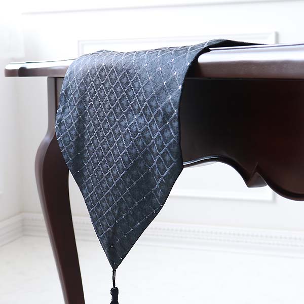 モダンテーブルランナー・ブラック(32×180cm)