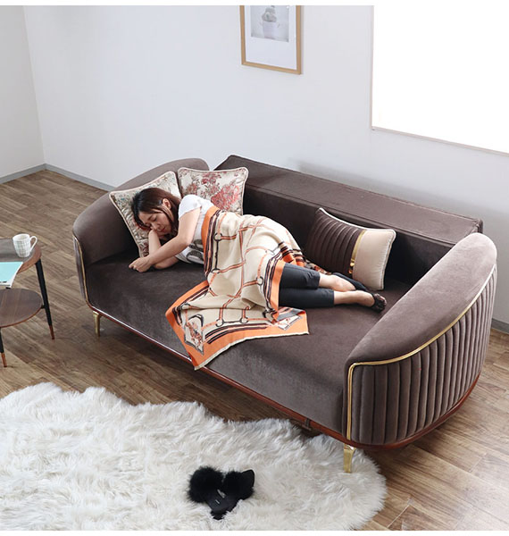 モダンで、おしゃれなソファベッドになるデザイナーズソファ3人掛け(ブラウン)