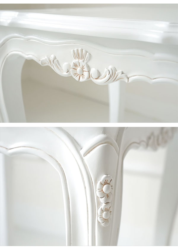 輸入家具の2人掛けのテーブル3点セット。アンティークな塗装を施したアイボリーホワイトの姫系インテリア-2