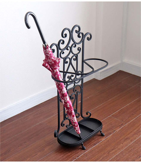 アンティーク調のクラシックなアイアン傘立て。スリム＆コンパクトな省スペース設計。-7