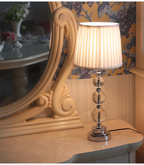 高級アンティークテーブルランプ。 おしゃれで可愛い姫系。クラシックな卓上ランプ。-3