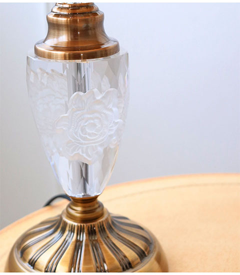 薔薇 百合 シャンデリア テーブルランプ ライト アンティーク 白  