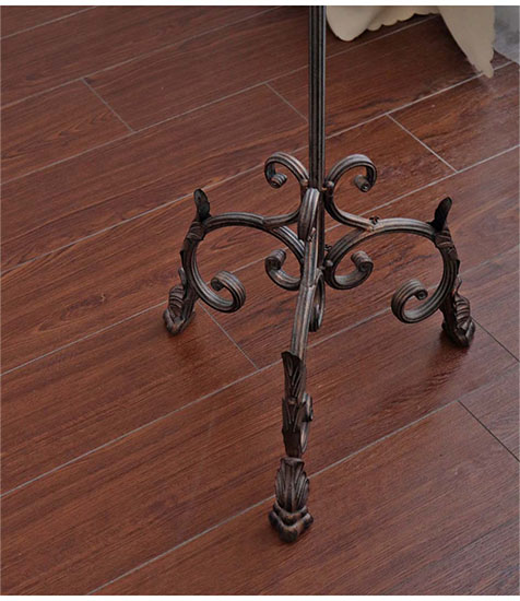 おしゃれな譜面台としても使えるアイアン製のイーゼルスタンド。アンティーク調のデザインでクラシックな空間を実現。-7