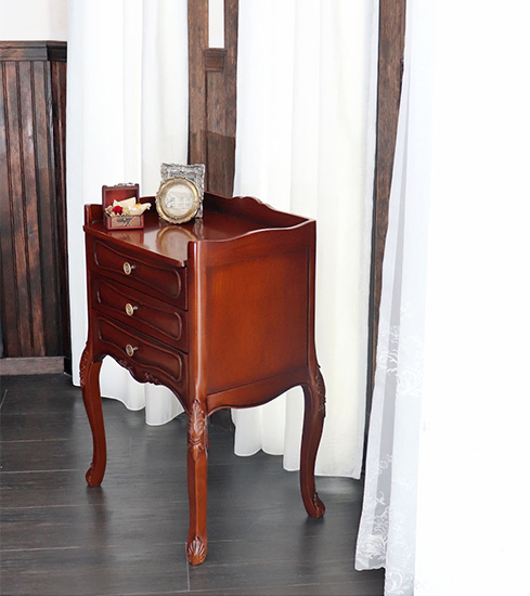 木製 クラシックスタイルベッドサイドテーブル 3段 引き出し付き（楽天  