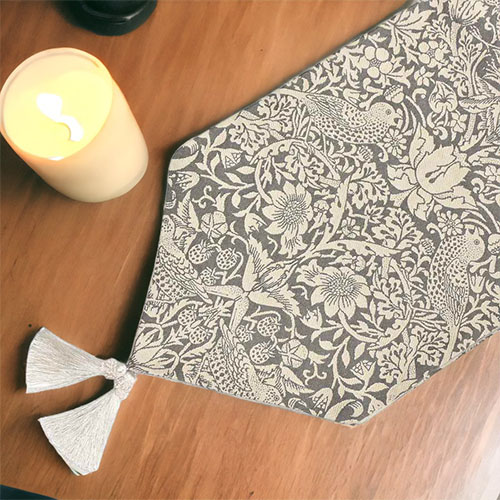 ジェニファーテイラー,Jennifer,Taylor,テーブルランナー,・,いちご泥棒（グレー）,おしゃれ,(180cm)｜Y輸入家具屋さん.com-5