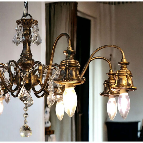 希少！超レトロ美品　アンテーク　燭台型 8連 板ガラス18枚囲いシャンデリア 希少！超レトロ美品アンテーク燭台型 8連 板ガラス18枚囲いシャンデリア