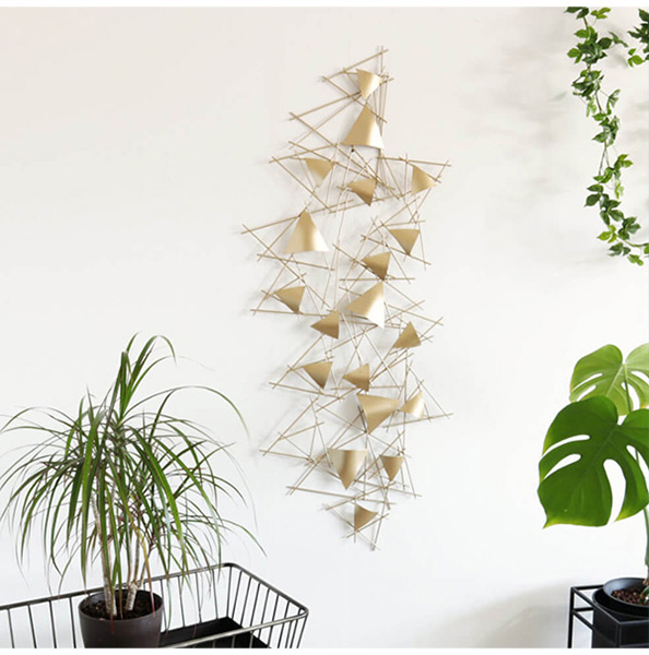 壁面をおしゃれに演出 ウォールアートパネル トライアングル（ゴールド