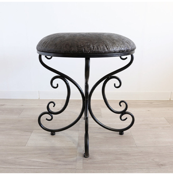 アンティーク調,ヨーロピアン,アイアンスツール,ラウンドスツール,黒,ブラック,猫脚,PVC,おしゃれ,コンパクト,インダストリアル-9