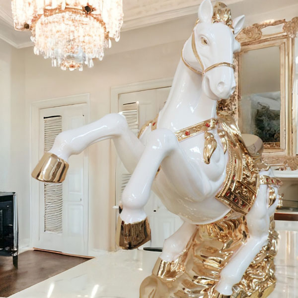 風水・開運インテリア・跳ね馬の置物（立ち馬） Lサイズ （ホワイト