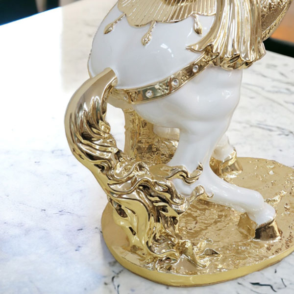 跳ね馬 置物 馬の置物 開運 風水 立ち馬 白馬 オーナメント インテリア 高級 キラキラ うま 玄関 縁起物 ホワイト 陶器-10