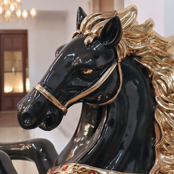 跳ね馬 置物 馬の置物 開運 風水 立ち馬 黒馬 オーナメント インテリア 高級 キラキラ うま 玄関 縁起物 ブラック 陶器-3