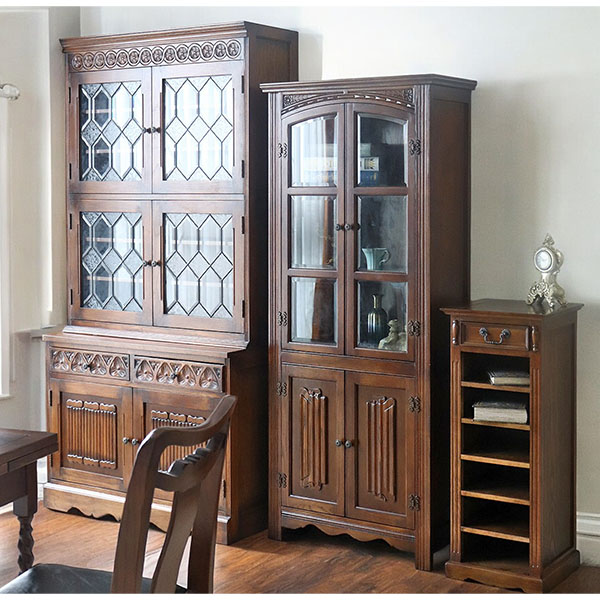 アンティークリプロダクト カップボード（食器棚） 【送料無料・開梱  