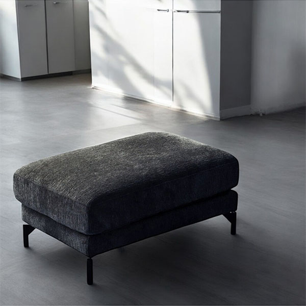 汚れに強いカバーリングソファ。組み換え自由な3人掛けソファとスツール（オットマンのセット）優雅で清潔なリビング空間に。-6