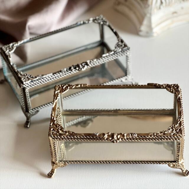 全2色】 真鍮製 アンティーク調 脚付き ジュエリーボックス（小物入れ