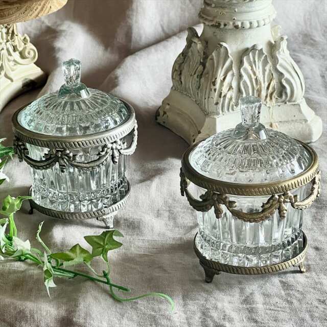 全2色】 真鍮製 アンティーク調 蓋つき小物入れ（ラウンドコンテナ