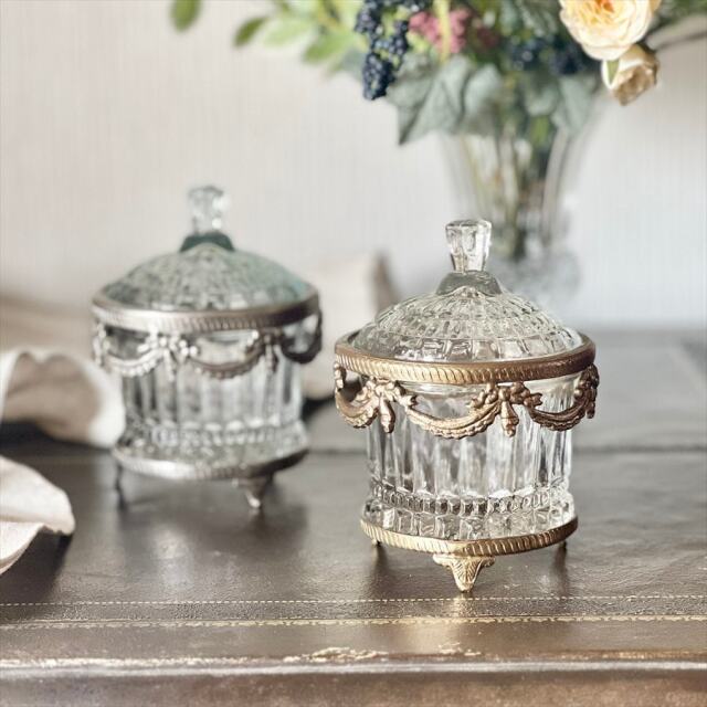 全2色】 真鍮製 アンティーク調 蓋つき小物入れ（ラウンドコンテナ