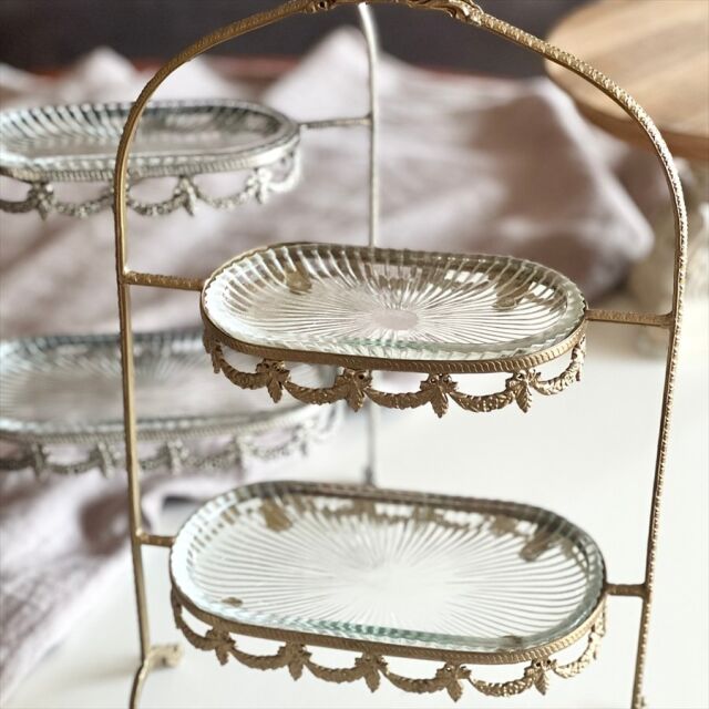 真鍮製,アンティーク調,2段ディスプレイスタンド,ガラスプレート,小物収納,トレイ,店舗什器,アクセサリートレイ,おしゃれ-4