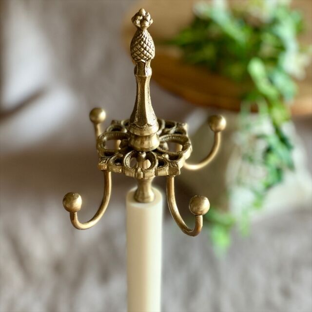 流木×アイアン×真鍮 スタンド ヴィンテージ レトロ 時計 アクセサリー等に Amazon.co.jp: 置き時計、ヴィンテージサイレントベッドサイドデスク