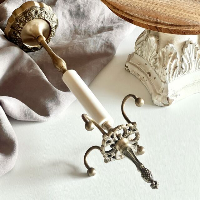 真鍮製 アンティーク調 回転式 アクセサリースタンド（ジュエリー