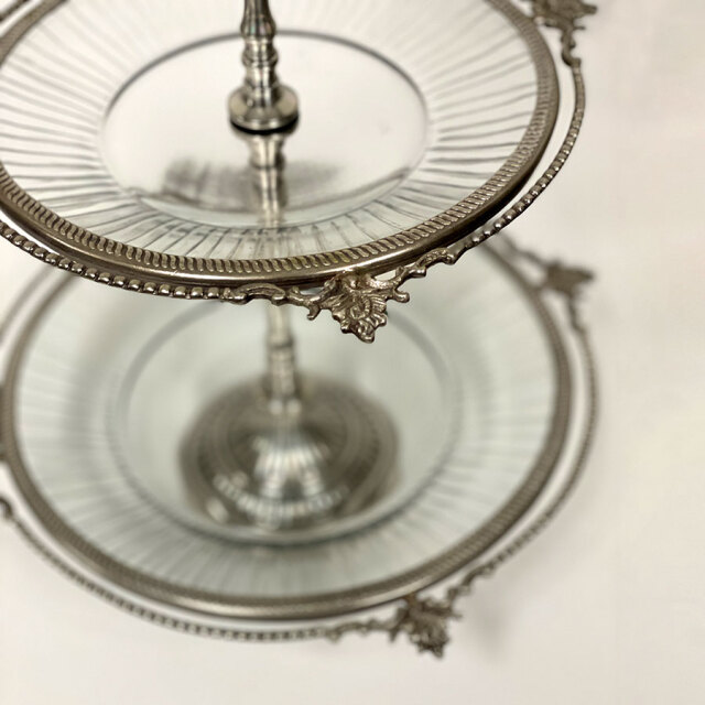 全2色】 真鍮製 アンティーク調 3段ディスプレイスタンド