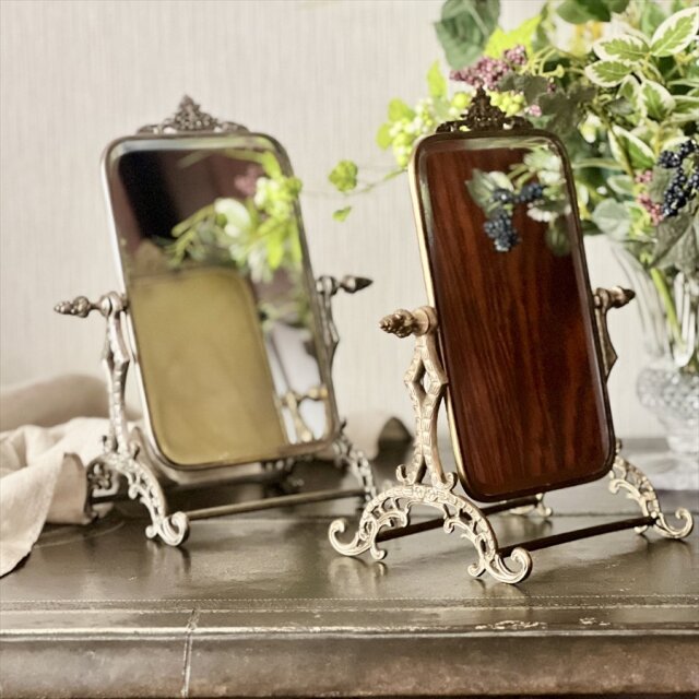 全2色】 真鍮製 アンティーク調 卓上ミラー スタンドミラー 鏡｜Y-KAGU