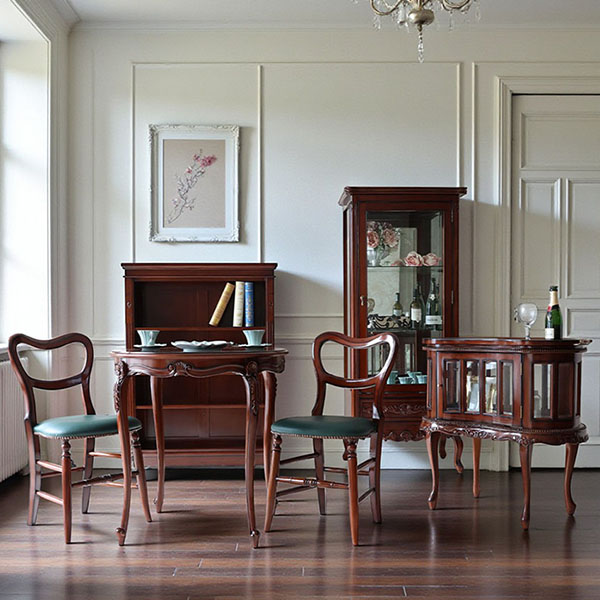 マリナカッシーリ クラシック家具 ガラス扉キャビネット 曲線フォルム ダークブラウン 幅84cm 高さ80cm 上質なディスプレイ収納-8