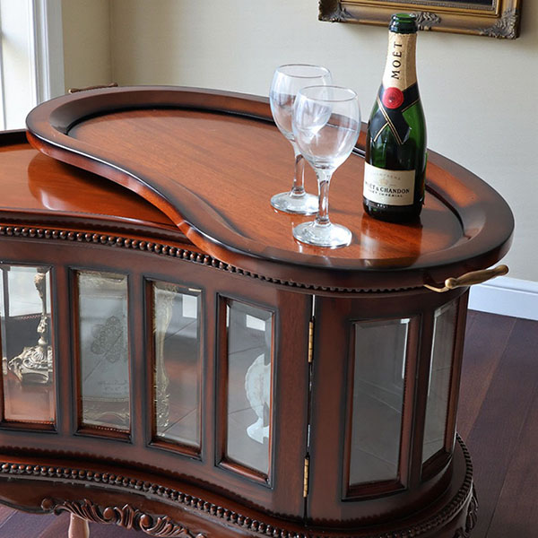 マリナカッシーリ クラシック家具 ガラス扉キャビネット 曲線フォルム ダークブラウン 幅84cm 高さ80cm 上質なディスプレイ収納-11