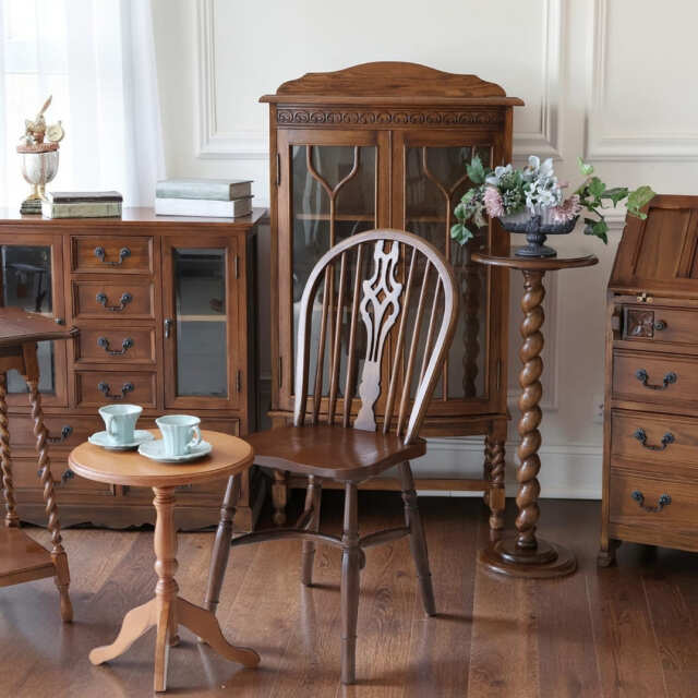 英国調 Antique Oak Collection ツイストレッグ サイドテーブル｜Y