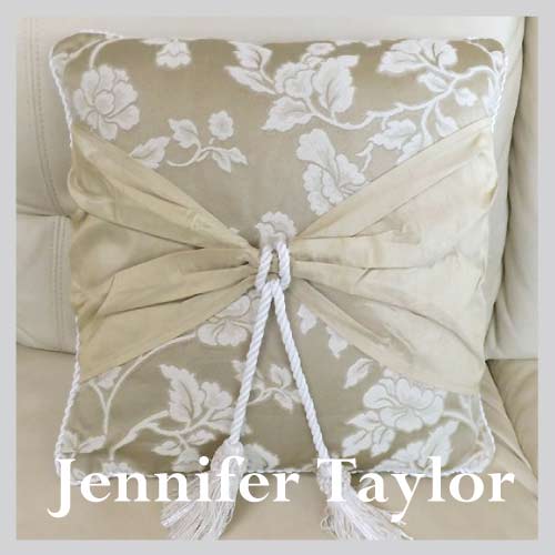 【まとめ買い割引対象品】 ジェニファーテイラー Jennifer Taylor クッション・Heirloom