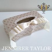 【まとめ買い割引対象品】 ジェニファーテイラー Jennifer Taylor ティッシュBOX・Lumina(リボン)