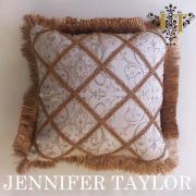 【まとめ買い割引対象品】 ジェニファーテイラー Jennifer Taylor クッションフリンジ・Poinsettia-BE