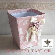 ジェニファーテイラーのゴミ箱｜輸入家具屋さん.com