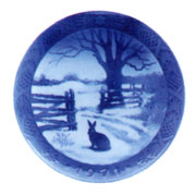 ロイヤルコペンハーゲン イヤープレート 1962年 皿 昭和37年 リ I0I8 イヤープレート 1962年版 / 昭和37年|ロイヤル コペンハーゲン 公式