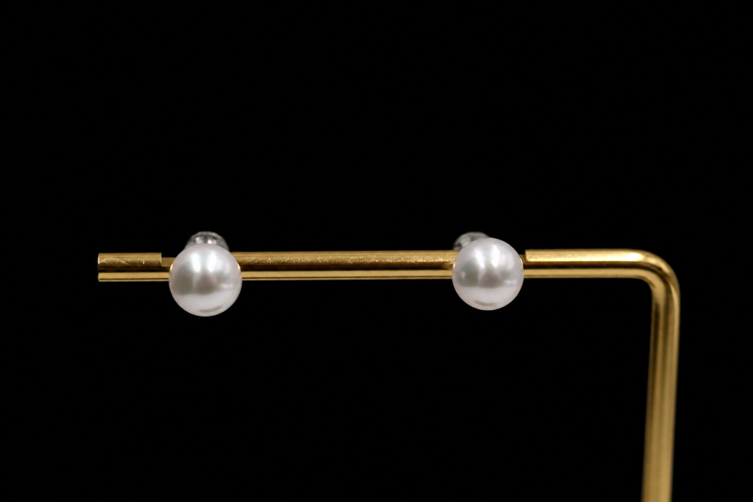 あこや真珠ピアス【７．０mm－７．５mm】【Ｋ１４WG】