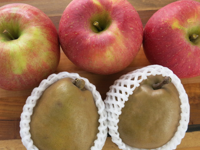 ゴールドラ・フランスとりんご