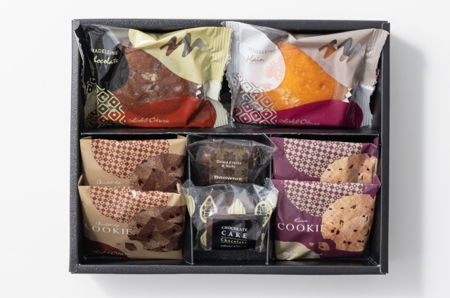 ホテルオークラ　スイーツギフト　８個_02