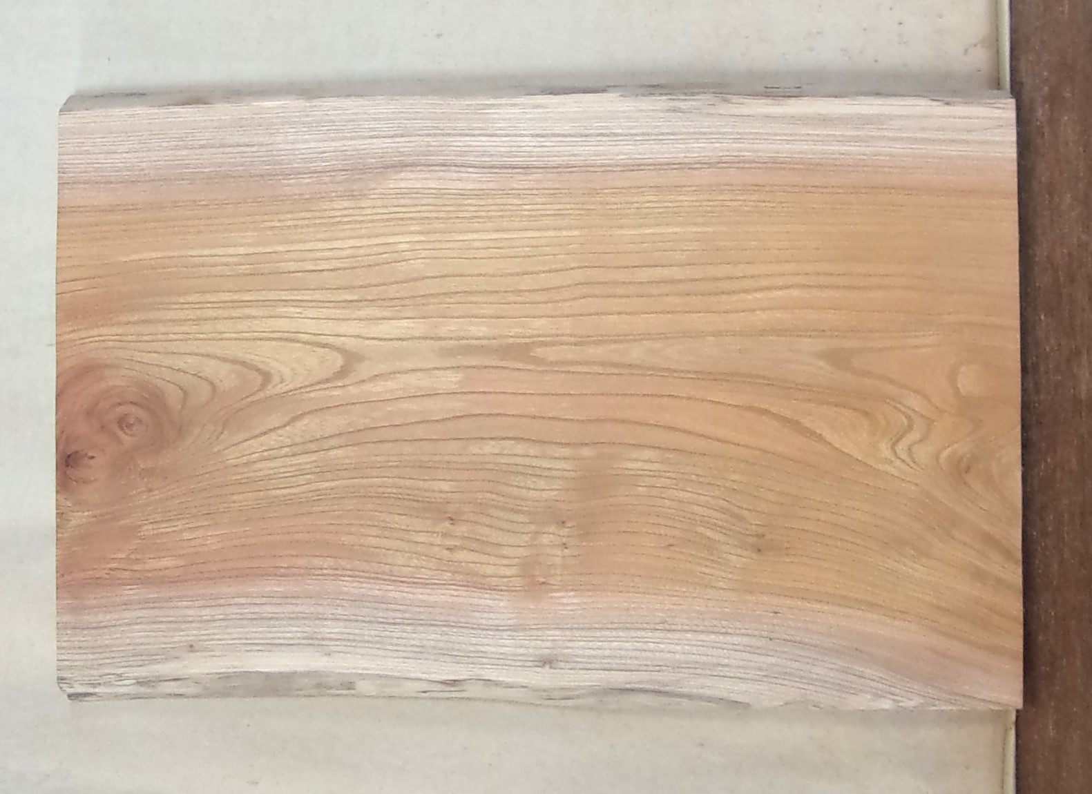 木の看板　小型無垢一枚板　ＫD－７５２　ケヤキ　素材通販専門店　山成林業