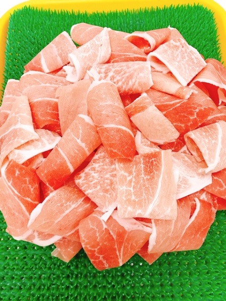 【BIGセール商品】四国美鮮豚　もも切り落とし　300ｇ