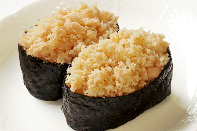 プチプチ鮭フレーク軍艦巻