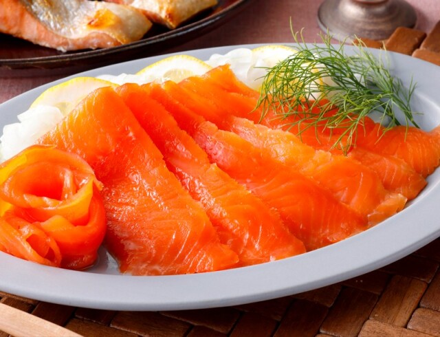 北海道岩内スモークサーモン　70g　