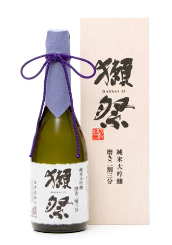 獺祭(だっさい)　純米大吟醸　磨きニ割三分　木箱入り　720ml