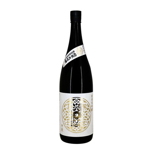栄光冨士（えいこうふじ）　純米大吟醸　リープイヤー　1800ml