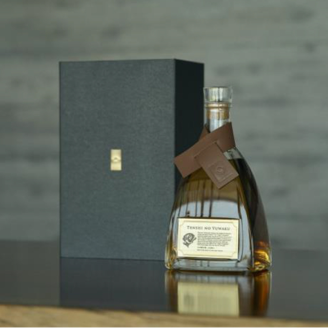 天使の誘惑（てんしのゆうわく）プレミアム  AGED 20 YEARS　700ml