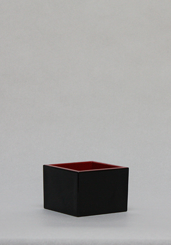 塗枡　五勺　（外黒／内朱）