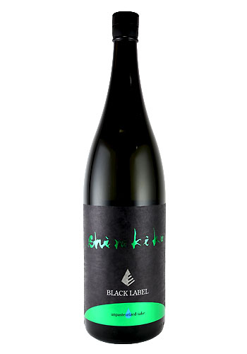 shirakiku（しらきく）　BLACK LABEL Vibrant（ヴィブラント） 純米無濾過生原酒　720ml