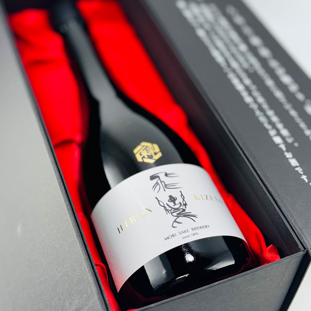 化粧箱入り】飛鸞（HIRAN-ひらん-） 絆 -KIZUNA- 純米大吟醸 720ml
