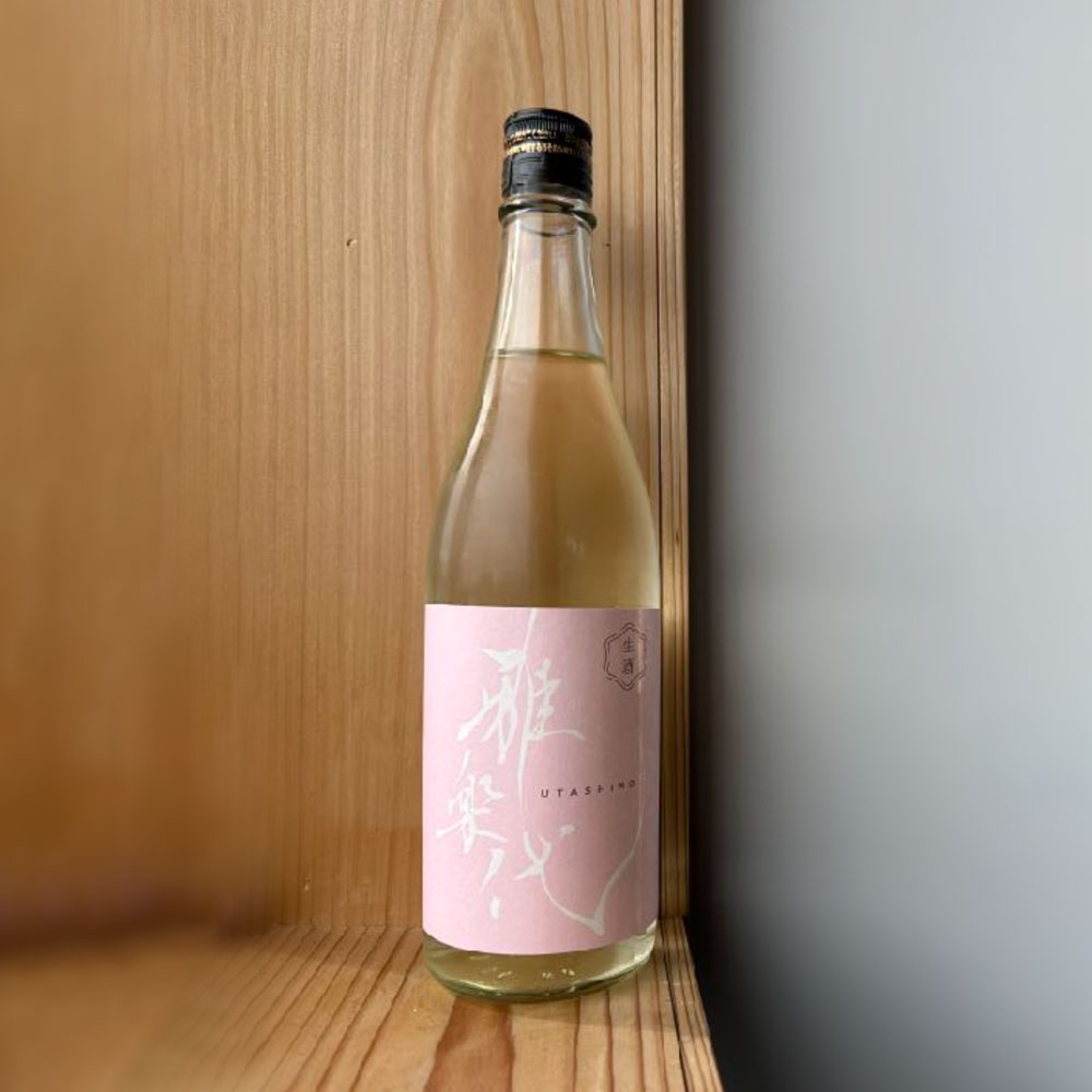 雅楽代（うたしろ） ～花明かり～（生） 720ml　佐渡　天領盃酒造