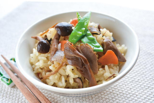 炊き込みごはんきのこ