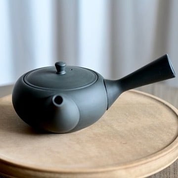 由*麻様 煎茶道具　横手急須 萬古焼 横手急須(鶴) ｜茶器・煎茶道具｜京なごみオンラインショップ