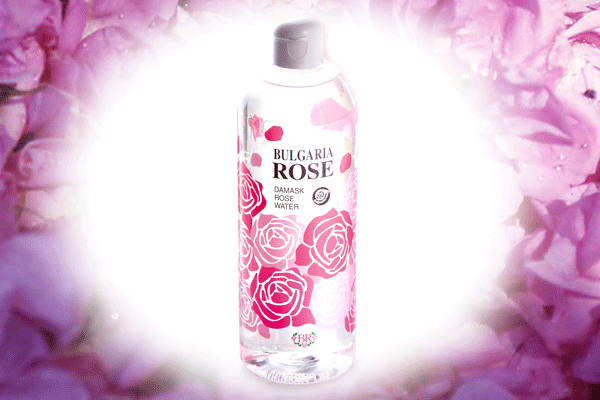身も心もバラ色に染まるダマスクローズの花びらの力、無添加化粧水「ダマスクローズウォーター」は、100%バラ水　高級ブルガリアローズ